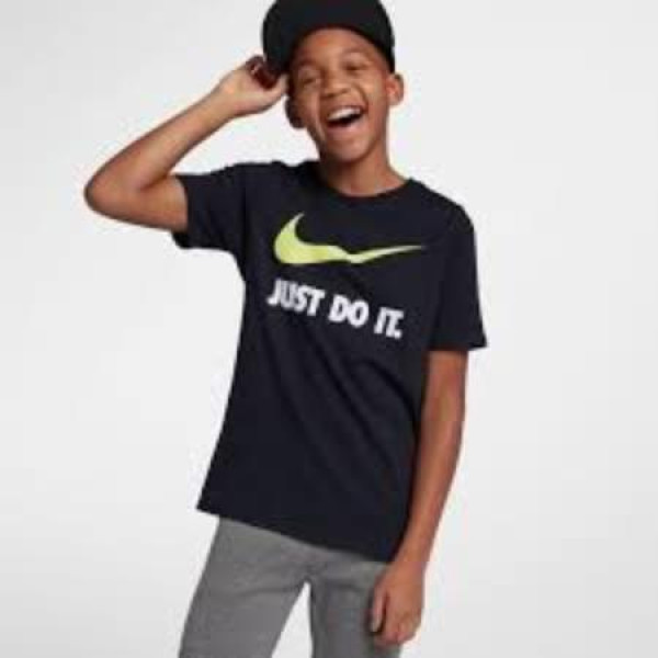 Тенісна футболка NIKE B JDI SWOOSH TEE YTH BLACK