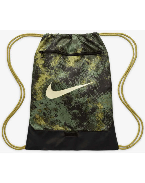 Рюкзак-мішок Nike NK BRSLA DRWSTG 9.5 CAMO AOP 18L хакі, чорний Уні 36x51х5 см