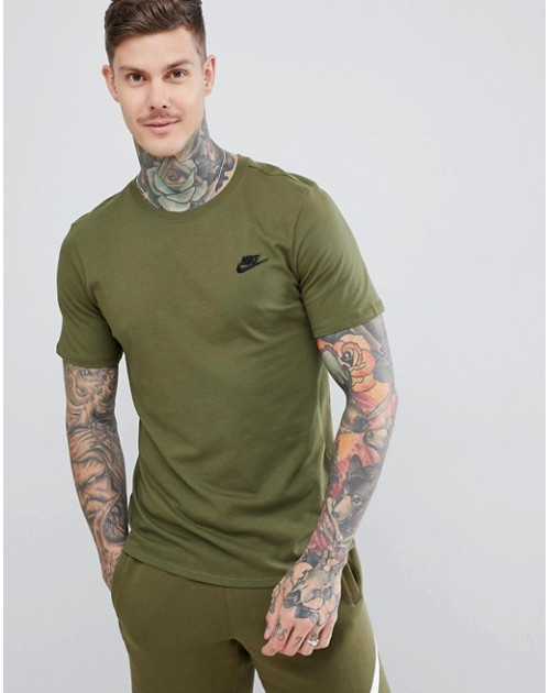 Теннисная  футболка NIKE NSW TEE CLUB EMBRD FTRA KH