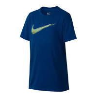 Теннисная футболка NIKE B NSW TEE LIGHTSPD SWOOSH Теннисная футболка NIKE B NSW TEE LIGHTSPD SWOOSH