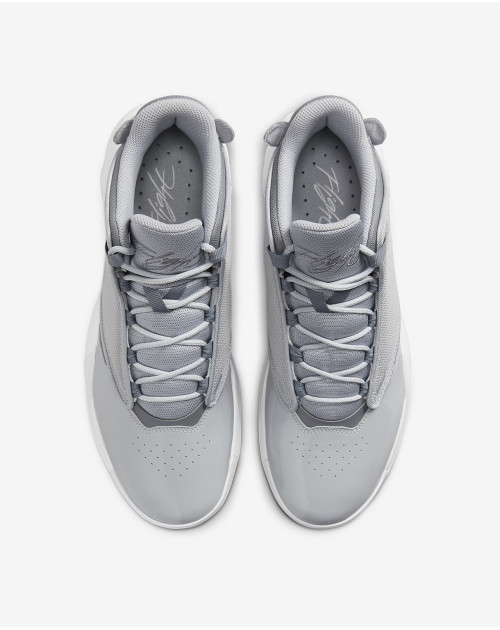 Кроссовки Jordan Max Aura 4