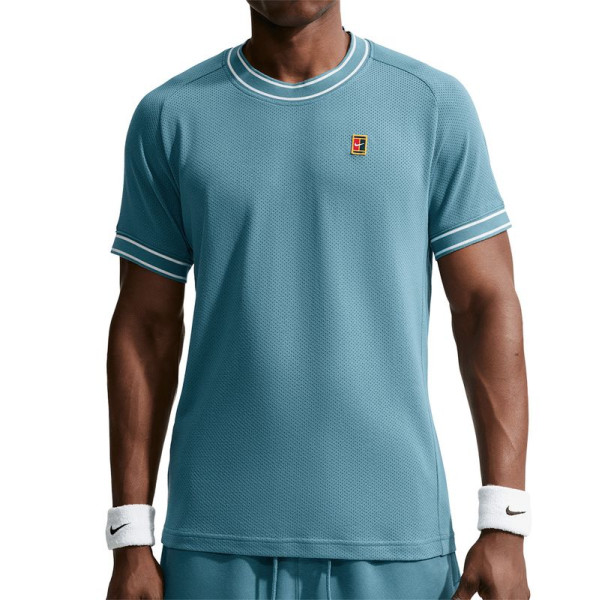 Тенісна футболка NIKE M NKCT HERITAGE SS TOP 006 Тенісна футболка NIKE M NKCT HERITAGE SS TOP 006