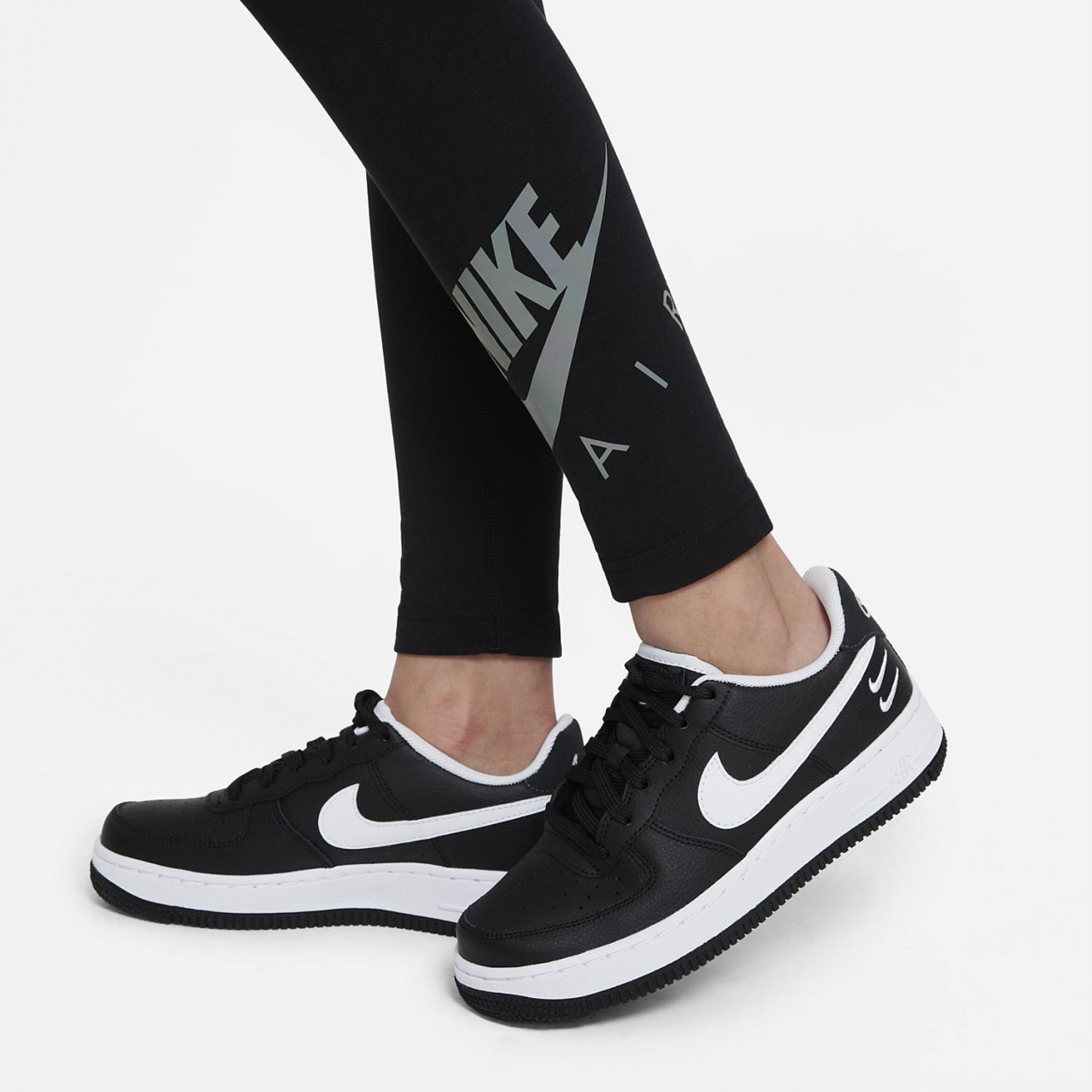 Nike Женские черные колготки W Nsw Air Hr Lggng - DD5423-010